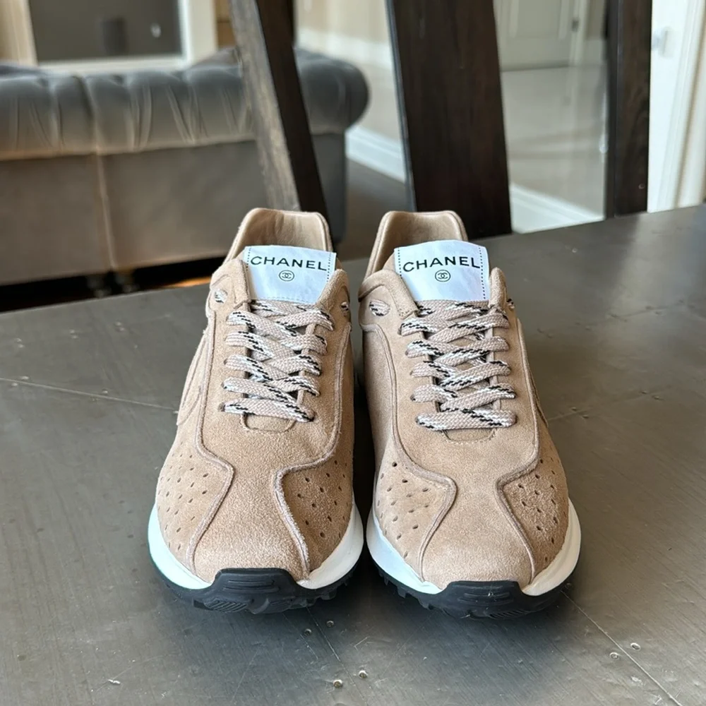 Chanel 21p beige dark suede goatskin sneaker trainer flat sz 38